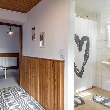 Zur Kleinen Hummel Apartment Gernrode  Exterior photo
