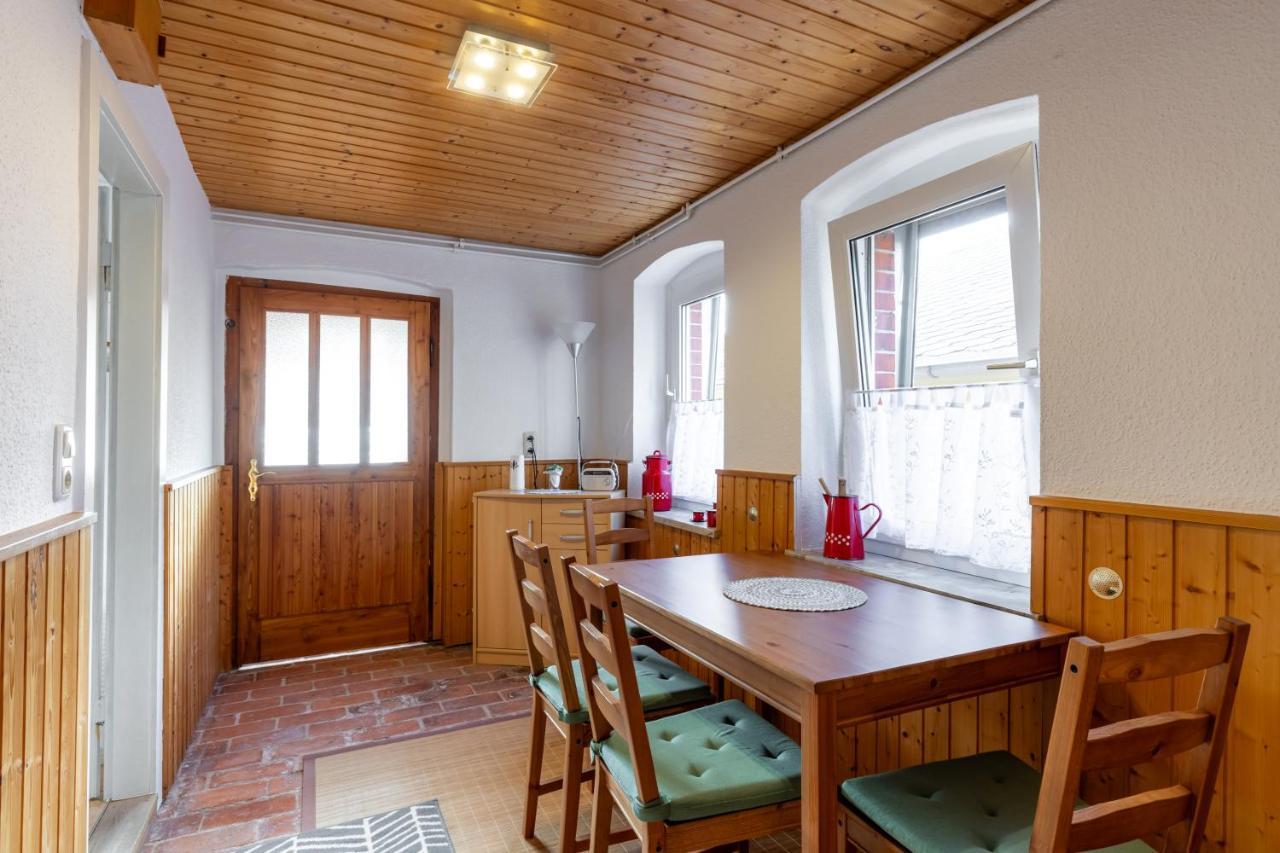 Zur Kleinen Hummel Apartment